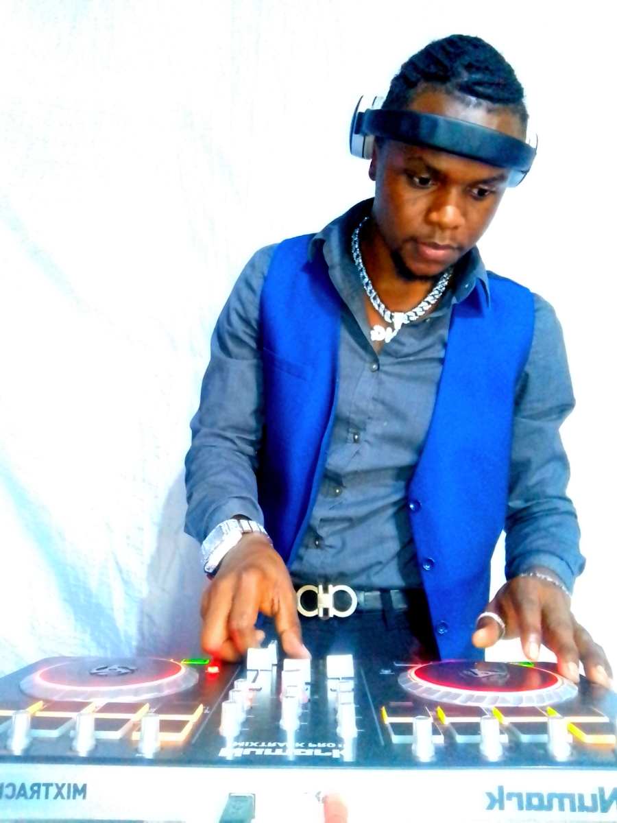 Dj-sammy Uno