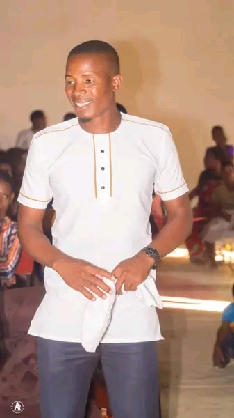 LANDIRA YESU by Mtumiki Isaac Jambo