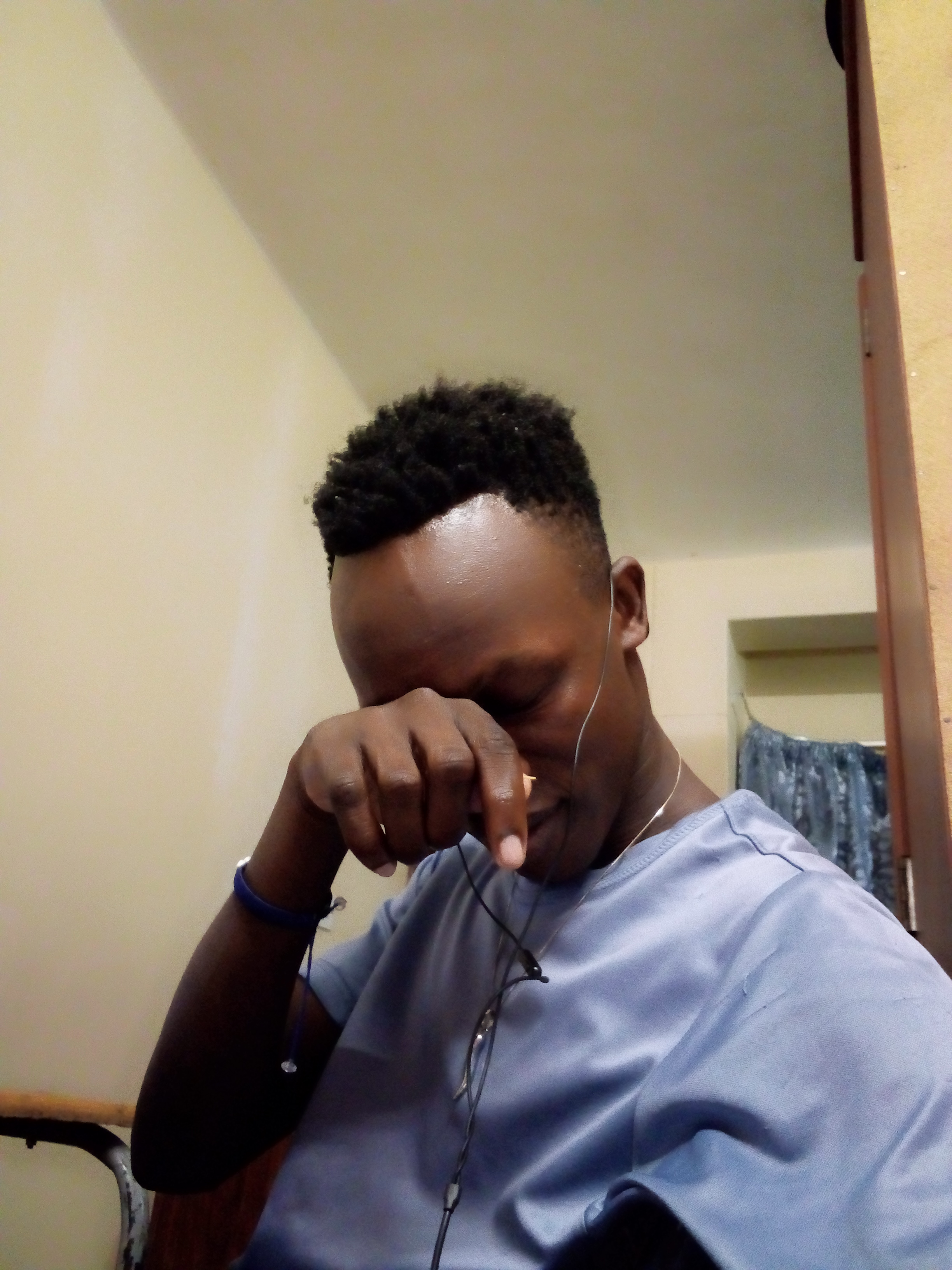 Chikondi Cha mwana na tate