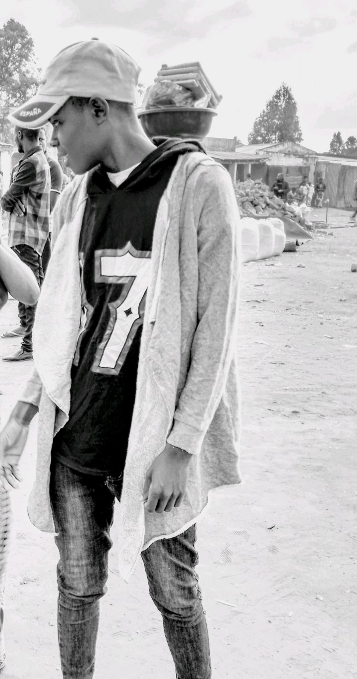 BWANA NAZOMBE