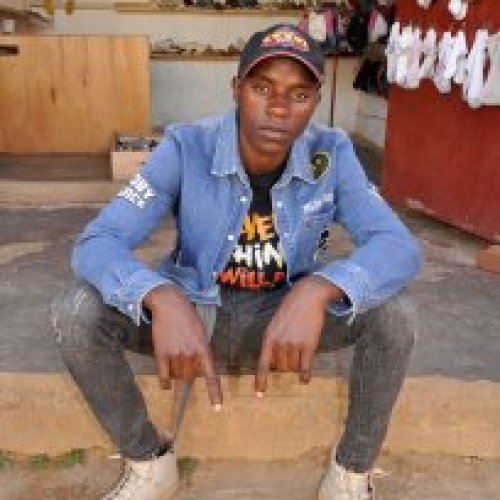 Usayinire (Ft Free B)