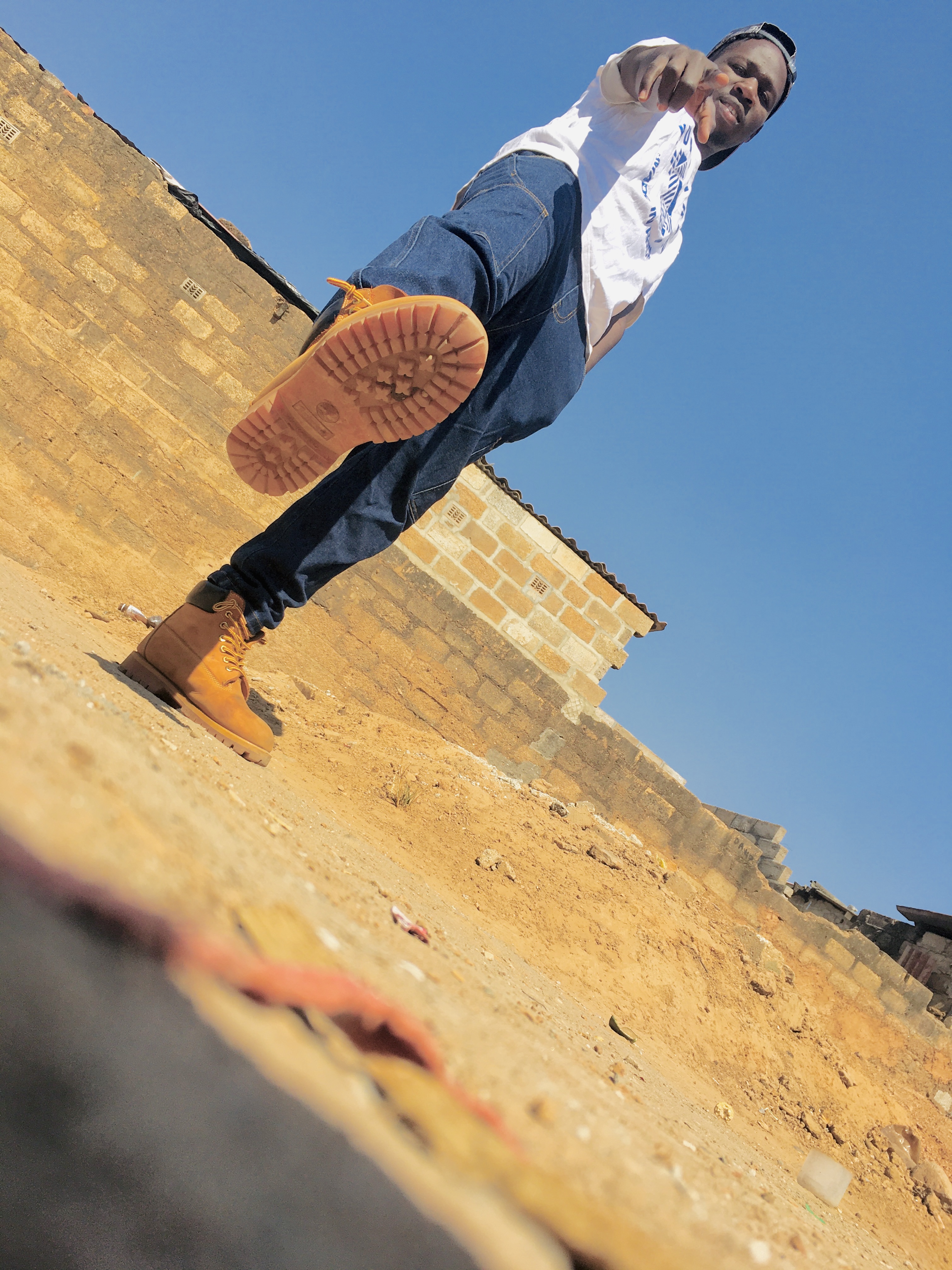 Munikumbuse (Ft James jr)