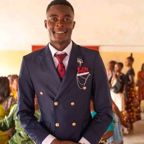 WORTHY TO BE PRAISED by Rex Salimo