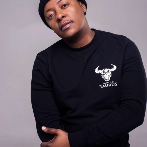 Unoqutiko (Ft Cnethemba Gonelo)