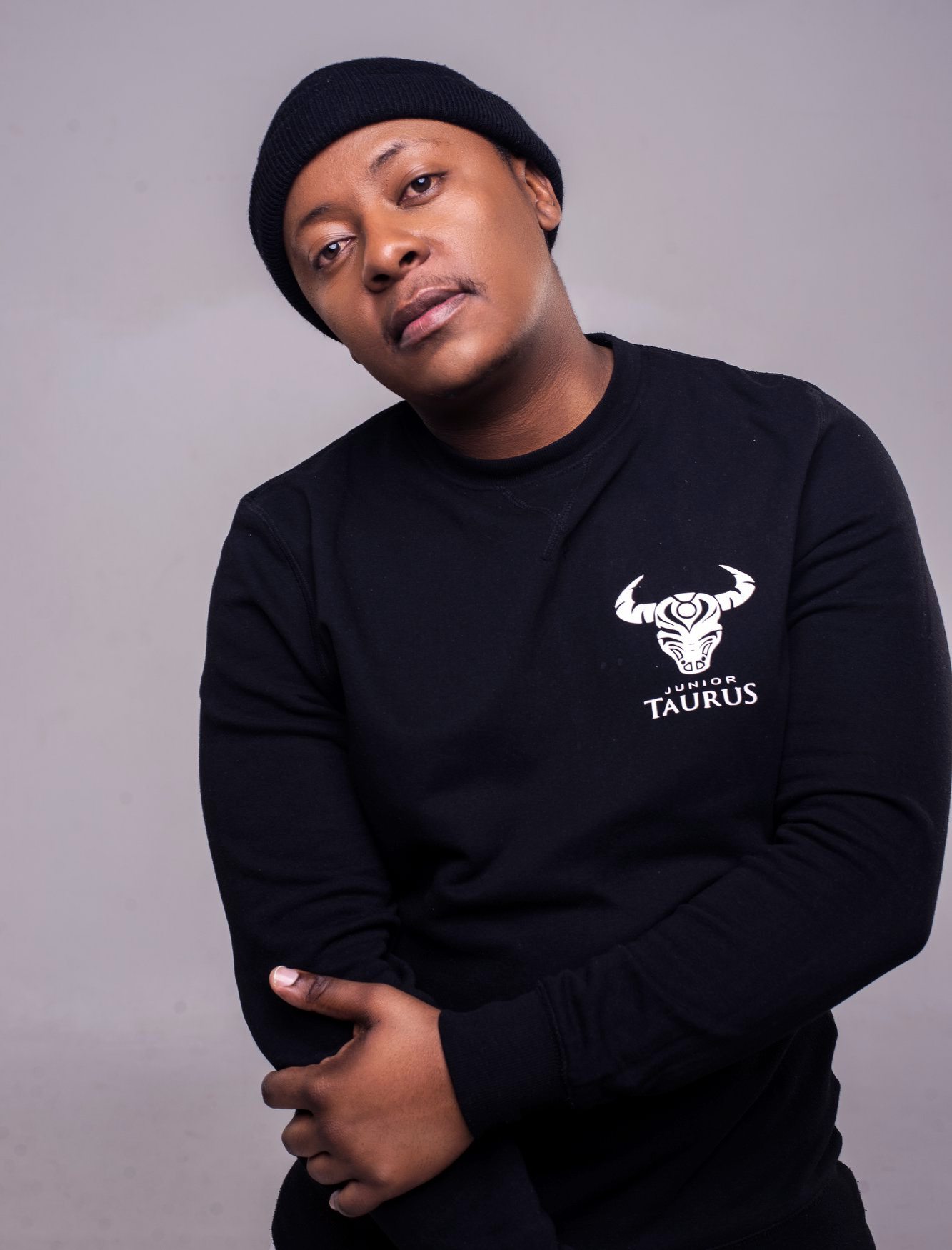 Unoqutiko (Ft Cnethemba Gonelo)