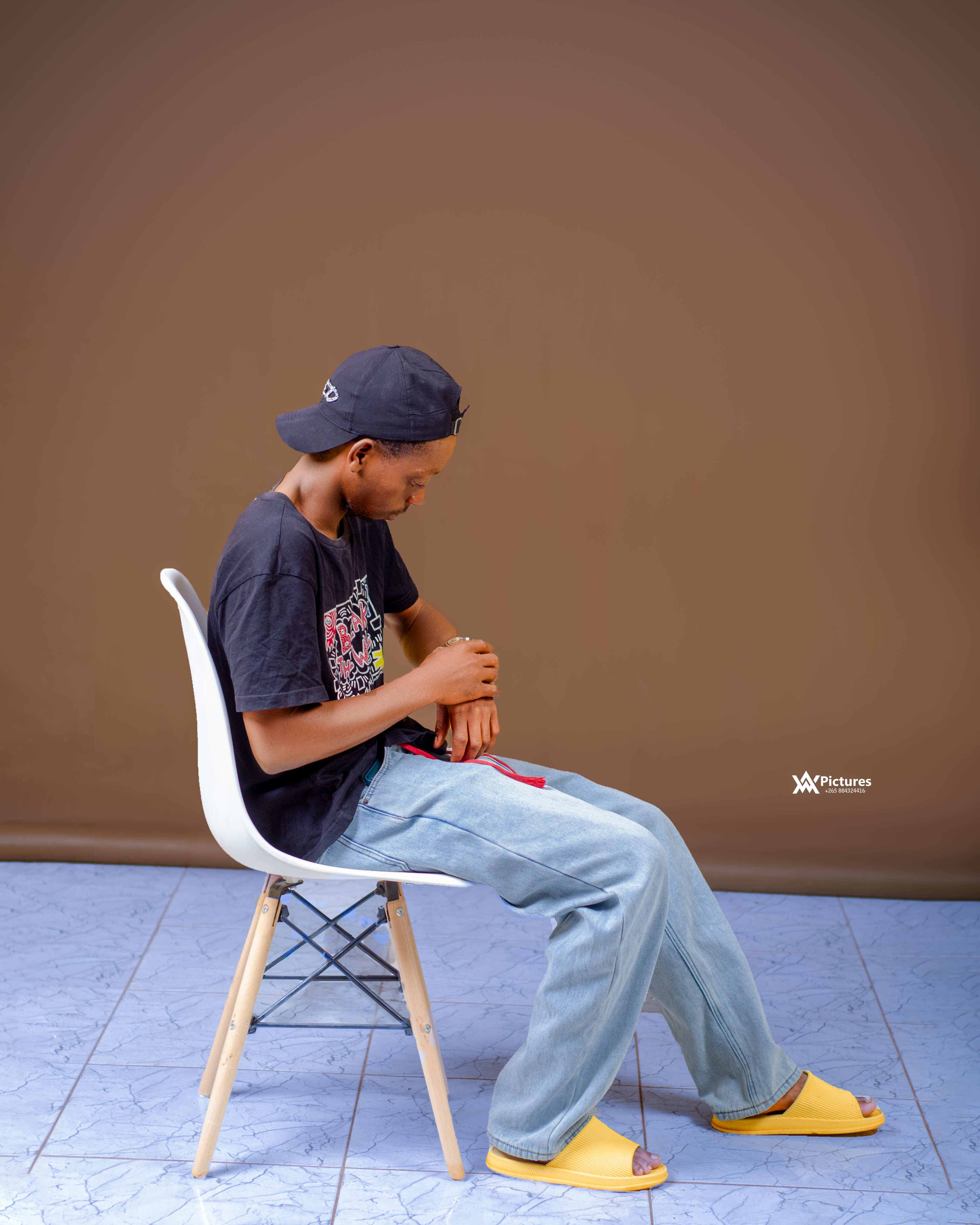 Ndiwe (Ft Azichemwa & Yung Cee)
