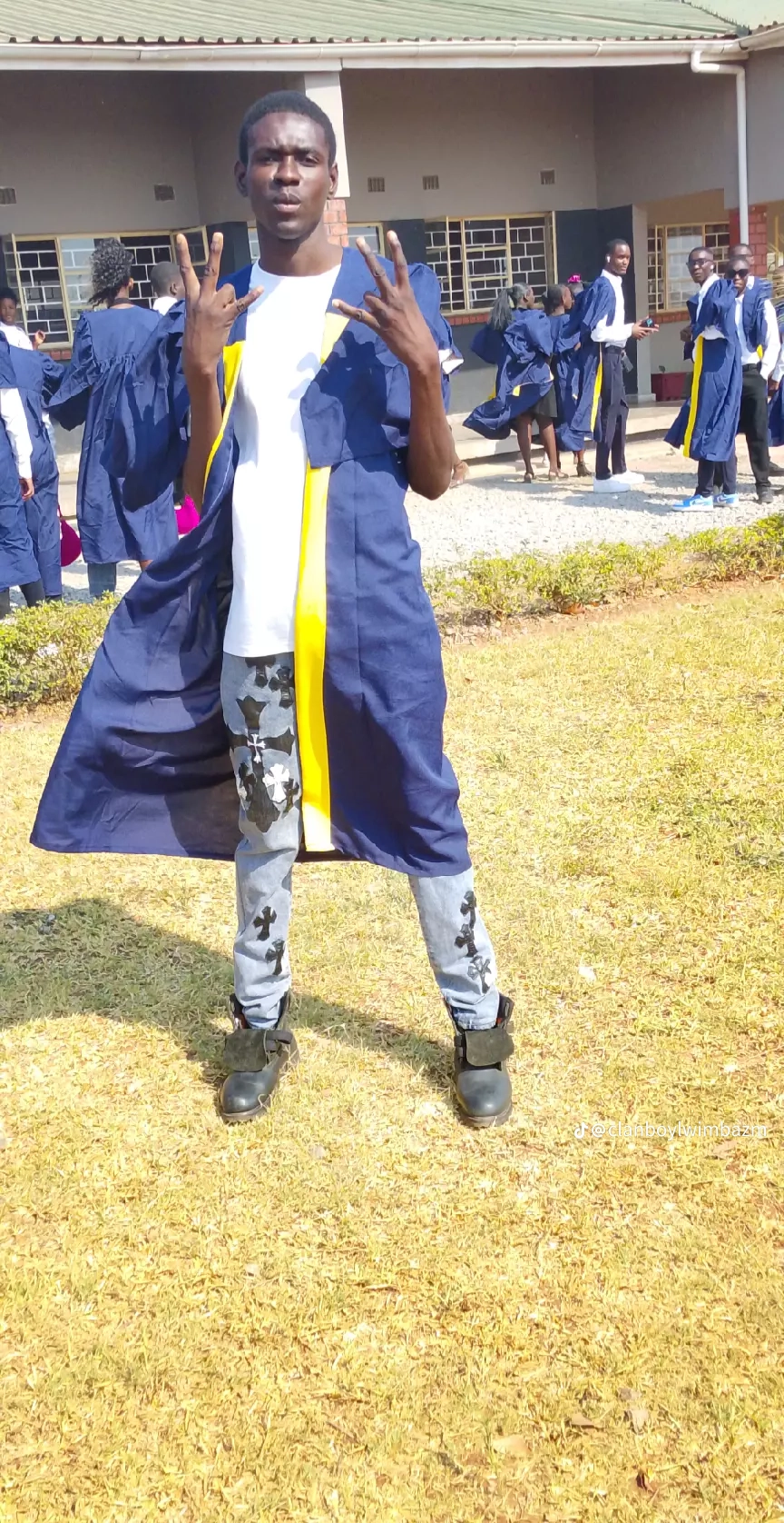 Clan boy lwimba zm MUSEKENI ft lawri boy G10