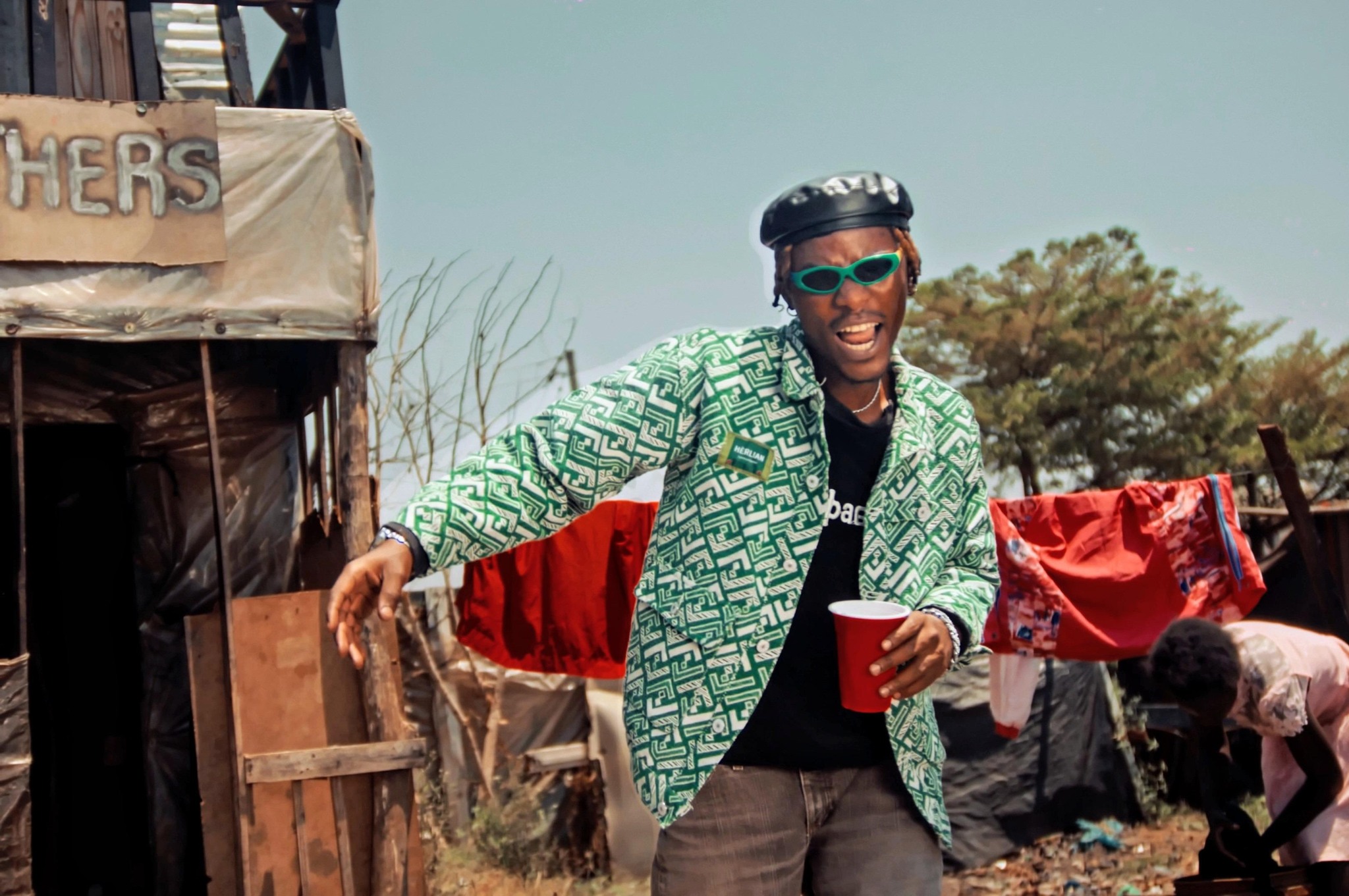 SaliMunshe (Ft Paxah)