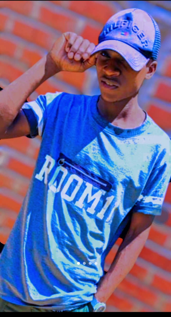 Contolola ft (Plasdos)