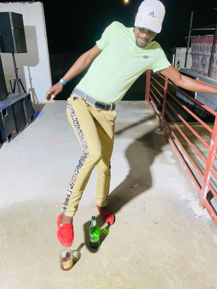 Nomayini