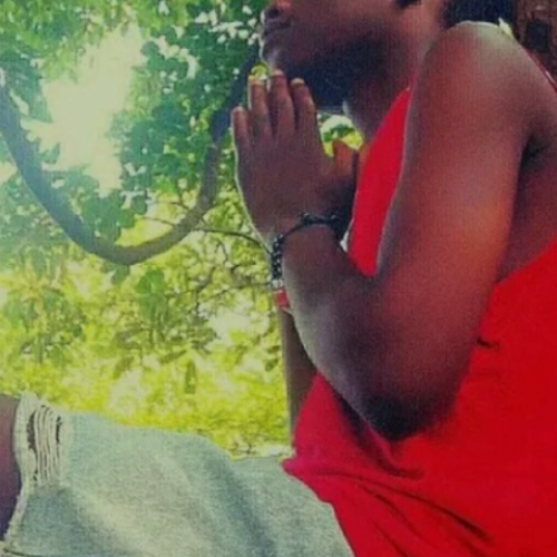 Malinga_-_Arasi__Stool_Sessions_performance__Episode_5_ (256k)