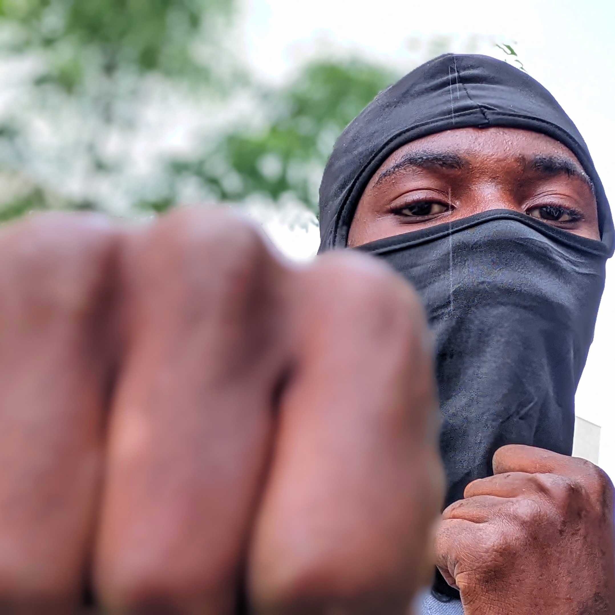 Ndise bakali (Ft Dj Robbot)