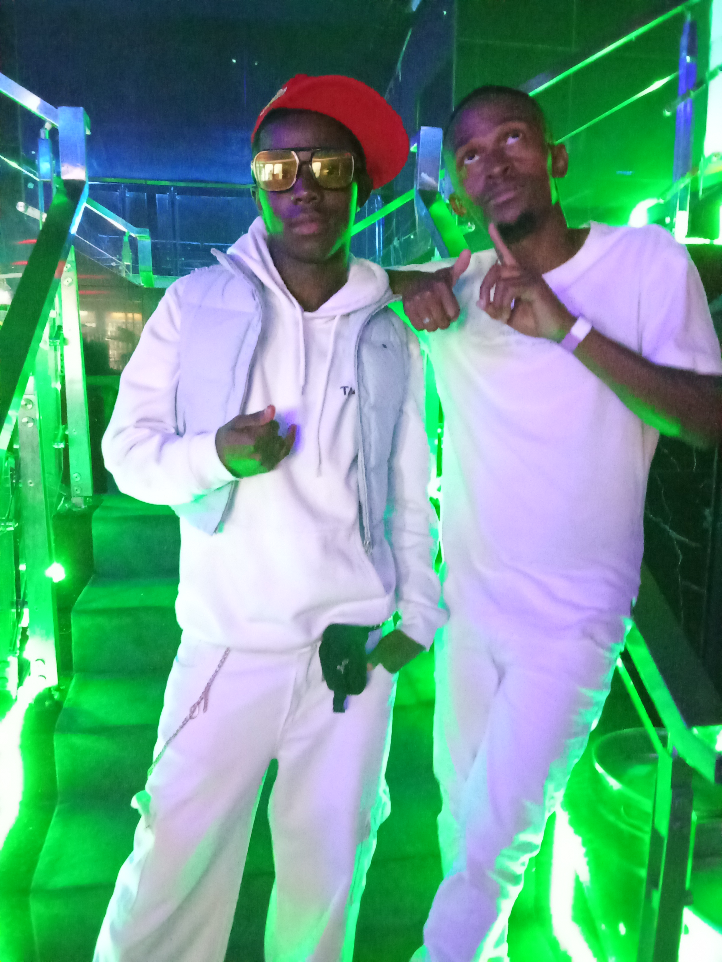 Spin The Bottle Remix (Ft Sania M, King Ma Redbat and Gflow SD