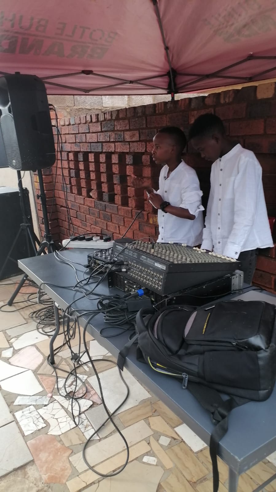 Thandaza