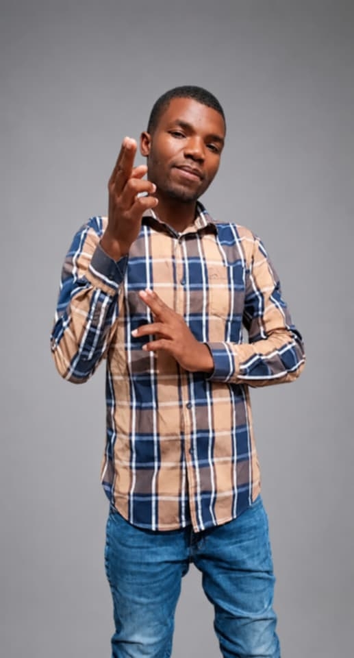 Youngfar Maunje